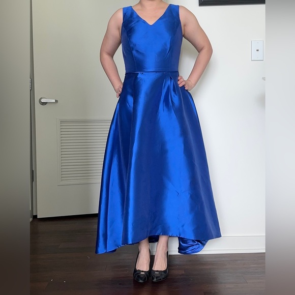 Tahari Hi Low Satin Dress with Pockets - Picture 3 of 6